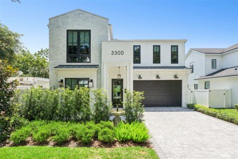 Casa en Orlando, Florida 5 dormitorios, 316.05 m2 № 2095409