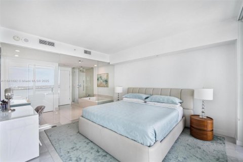 Condo in Miami, Florida, 3 bedrooms  № 1836028 - photo 4