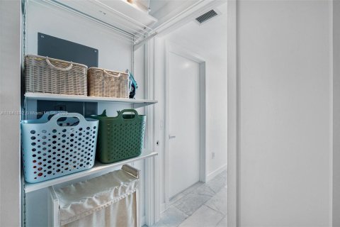 Condo in Miami, Florida, 3 bedrooms  № 1836028 - photo 28