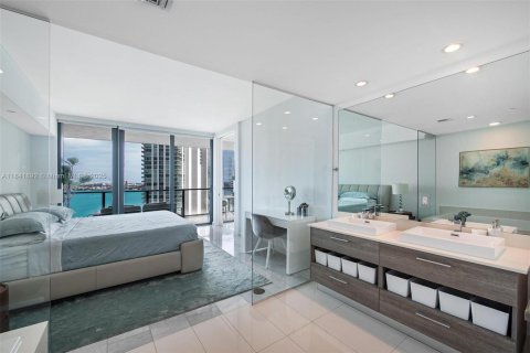 Condo in Miami, Florida, 3 bedrooms  № 1836028 - photo 7