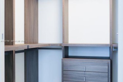 Снять в аренду кондоминиум в Майами, Флорида 2 спальни, 114.83м2, № 2005221 - фото 15