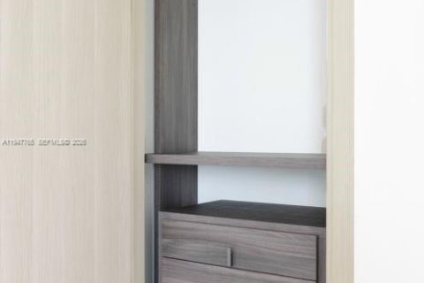 Снять в аренду кондоминиум в Майами, Флорида 2 спальни, 114.83м2, № 2005221 - фото 14