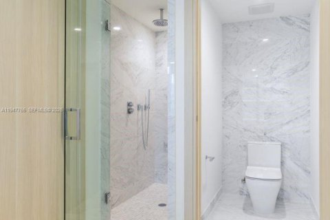 Снять в аренду кондоминиум в Майами, Флорида 2 спальни, 114.83м2, № 2005221 - фото 19