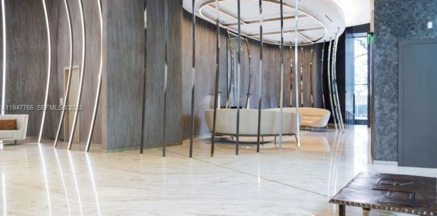 Кондоминиум с 2 спальнями в Майами, Флорида № 2005221