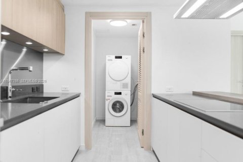 Снять в аренду кондоминиум в Майами, Флорида 2 спальни, 114.83м2, № 2005221 - фото 11