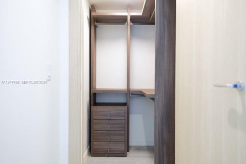 Снять в аренду кондоминиум в Майами, Флорида 2 спальни, 114.83м2, № 2005221 - фото 25