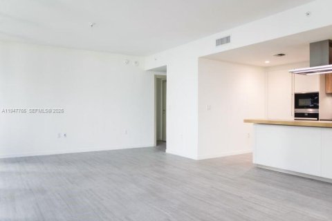 Снять в аренду кондоминиум в Майами, Флорида 2 спальни, 114.83м2, № 2005221 - фото 8