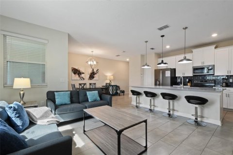 Adosado en venta en Davenport, Florida, 4 dormitorios, 177.81 m2 № 1520708 - foto 13