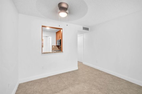 Купить кондоминиум в Плантация, Флорида 3 комнаты, 112.41м2, № 2087198 - фото 11