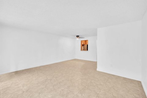 Купить кондоминиум в Плантация, Флорида 3 комнаты, 112.41м2, № 2087198 - фото 12