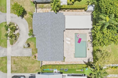 Casa en venta en Palmetto Bay, Florida, 4 dormitorios, 153.85 m2 № 2191921 - foto 8