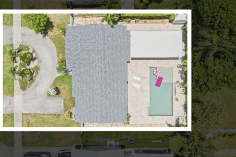 Casa en venta en Palmetto Bay, Florida, 4 dormitorios, 153.85 m2 № 2191921 - foto 9