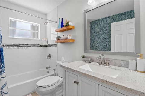 Casa en venta en Marathon, Florida, 2 dormitorios, 114.46 m2 № 2174489 - foto 17