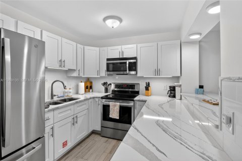 Casa en venta en Marathon, Florida, 2 dormitorios, 114.46 m2 № 2174489 - foto 13