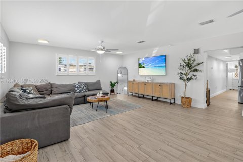 Casa en venta en Marathon, Florida, 2 dormitorios, 114.46 m2 № 2174489 - foto 6