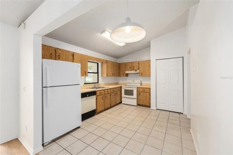 House in Belleview, Florida 3 bedrooms, 145.67 sq.m. № 1918384 - photo 12