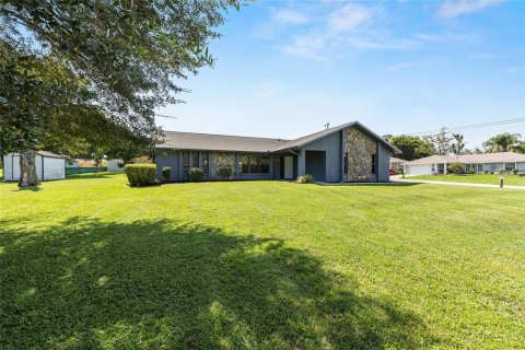 House in Belleview, Florida 3 bedrooms, 145.67 sq.m. № 1918384 - photo 2