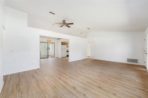 House in Belleview, Florida 3 bedrooms, 145.67 sq.m. № 1918384 - photo 9