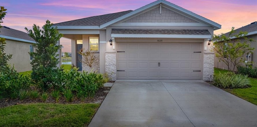 Villa ou maison à Wildwood, Floride 3 chambres, 149.94 m2 № 1408779