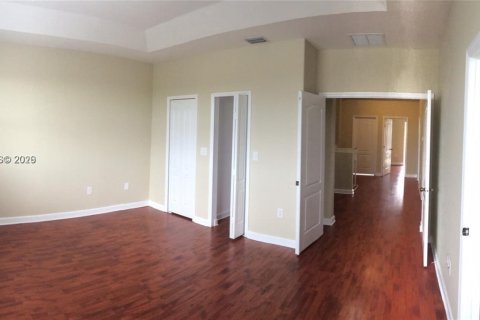 Touwnhouse à louer à Miami, Floride: 3 chambres, 164.9 m2 № 2024273 - photo 8