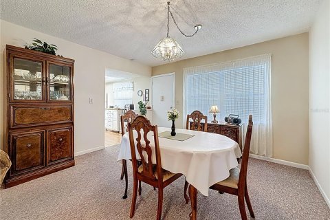 Condo in Dunedin, Florida, 1 bedroom  № 1622175 - photo 17
