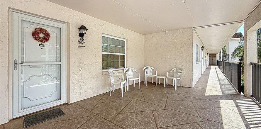 Condo in Dunedin, Florida, 1 bedroom  № 1622175