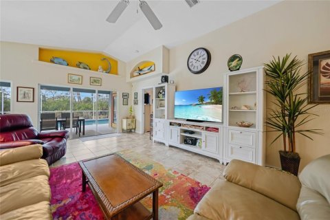 House in Rotonda, Florida 3 bedrooms, 151.62 sq.m. № 2425587 - photo 13