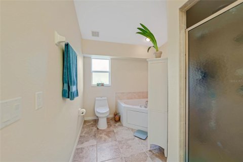 House in Rotonda, Florida 3 bedrooms, 151.62 sq.m. № 2425587 - photo 26