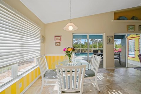 House in Rotonda, Florida 3 bedrooms, 151.62 sq.m. № 2425587 - photo 17