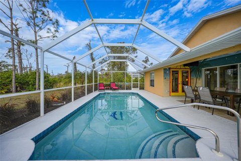 House in Rotonda, Florida 3 bedrooms, 151.62 sq.m. № 2425587 - photo 9