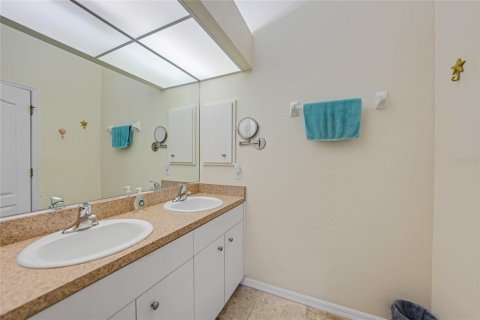 House in Rotonda, Florida 3 bedrooms, 151.62 sq.m. № 2425587 - photo 25