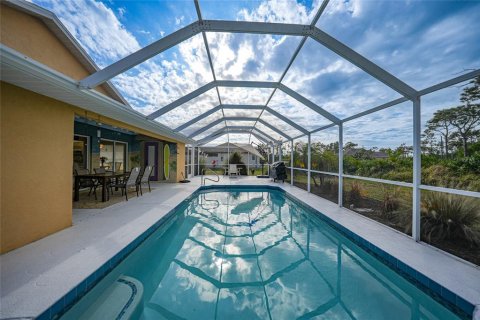House in Rotonda, Florida 3 bedrooms, 151.62 sq.m. № 2425587 - photo 8