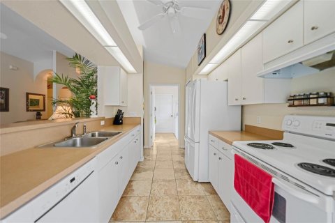 House in Rotonda, Florida 3 bedrooms, 151.62 sq.m. № 2425587 - photo 15