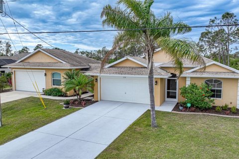 House in Rotonda, Florida 3 bedrooms, 151.62 sq.m. № 2425587