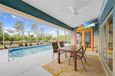 House in Rotonda, Florida 3 bedrooms, 151.62 sq.m. № 2425587 - photo 2