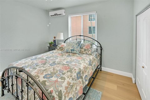 Купить виллу или дом в Мирамар, Флорида 5 спален, 268.86м2, № 2009711 - фото 13