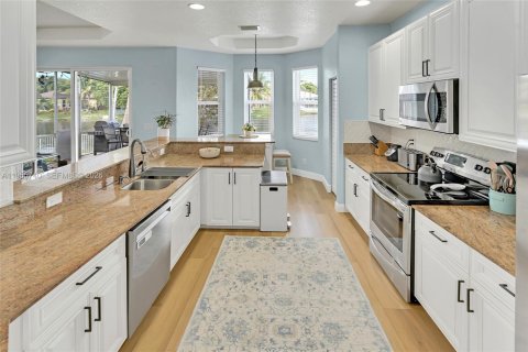 Купить виллу или дом в Мирамар, Флорида 5 спален, 268.86м2, № 2009711 - фото 12