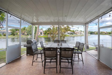 Купить виллу или дом в Мирамар, Флорида 5 спален, 268.86м2, № 2009711 - фото 29