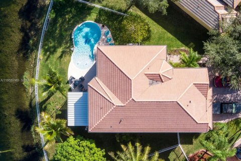 House in Miramar, Florida 5 bedrooms, 268.86 sq.m. № 2009711 - photo 3