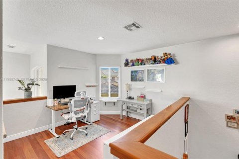 Купить виллу или дом в Мирамар, Флорида 5 спален, 268.86м2, № 2009711 - фото 17