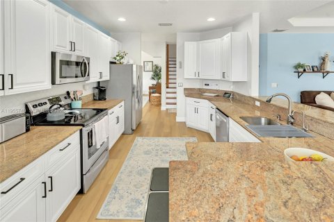 Купить виллу или дом в Мирамар, Флорида 5 спален, 268.86м2, № 2009711 - фото 10