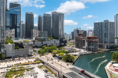 Condo in Miami, Florida, 1 bedroom  № 1957569 - photo 29
