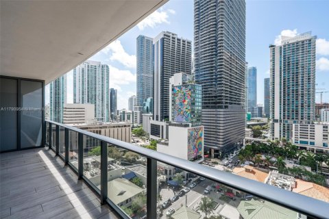 Condo in Miami, Florida, 1 bedroom  № 1957569 - photo 18