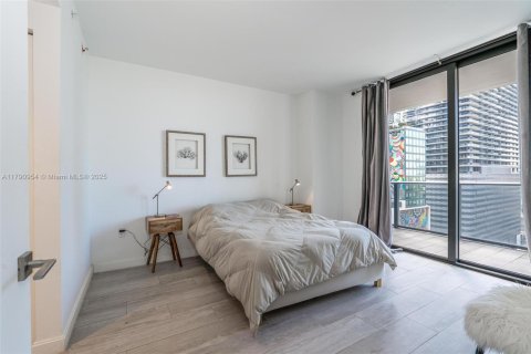 Condo in Miami, Florida, 1 bedroom  № 1957569 - photo 9