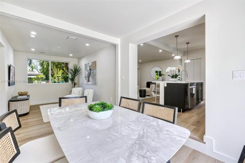 Casa en venta en Biscayne Park, Florida, 3 dormitorios, 134.52 m2 № 1921656 - foto 16