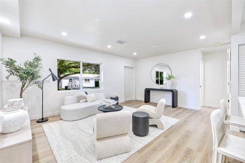 Casa en venta en Biscayne Park, Florida, 3 dormitorios, 134.52 m2 № 1921656 - foto 8