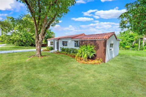 Casa en venta en Biscayne Park, Florida, 3 dormitorios, 134.52 m2 № 1921656 - foto 2