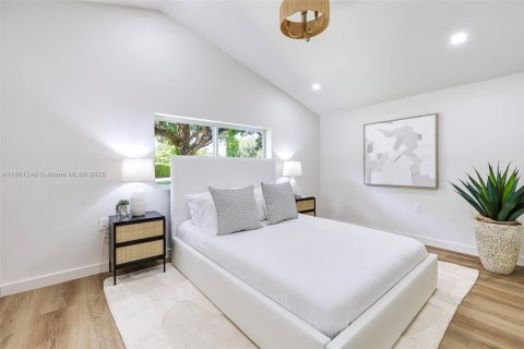 Casa en venta en Biscayne Park, Florida, 3 dormitorios, 134.52 m2 № 1921656 - foto 21