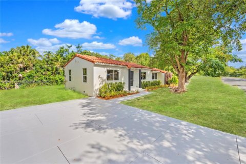 Casa en venta en Biscayne Park, Florida, 3 dormitorios, 134.52 m2 № 1921656 - foto 4