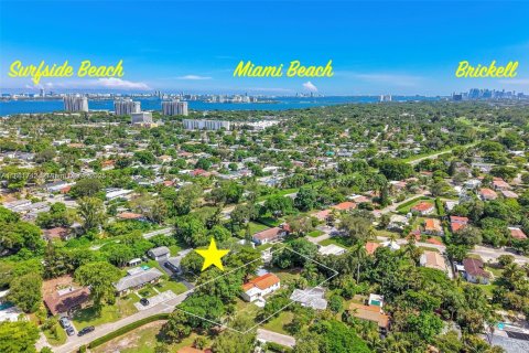 Casa en venta en Biscayne Park, Florida, 3 dormitorios, 134.52 m2 № 1921656 - foto 7